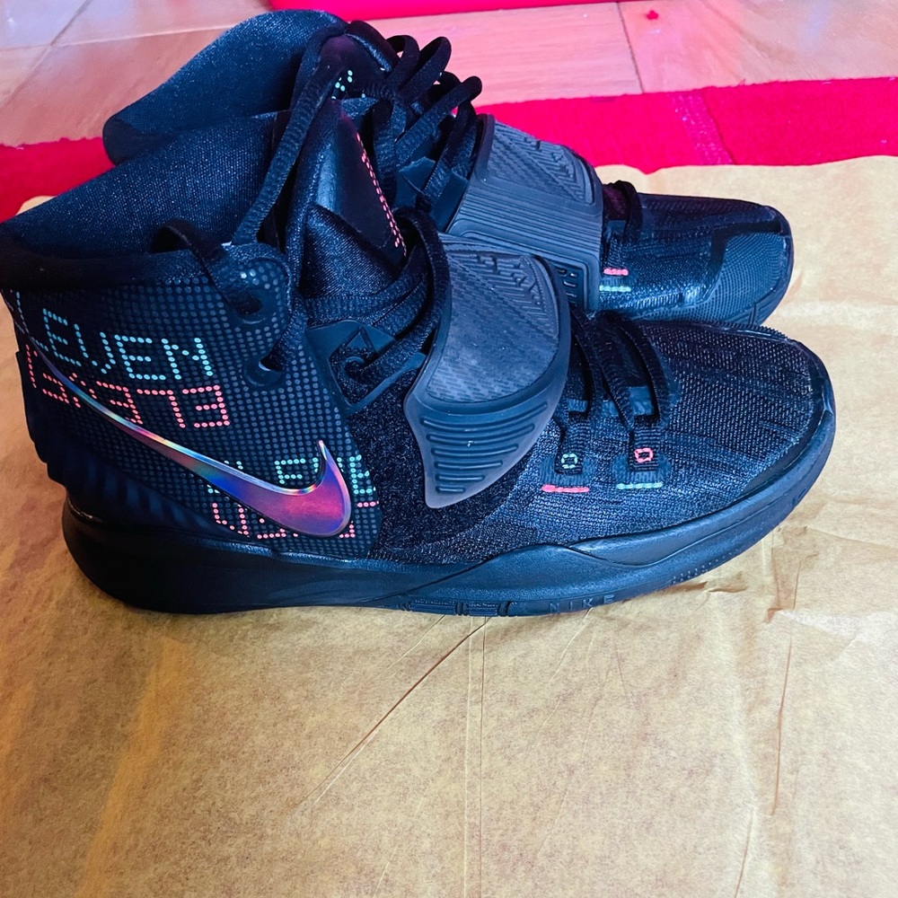 Sneakers with box pre-owned